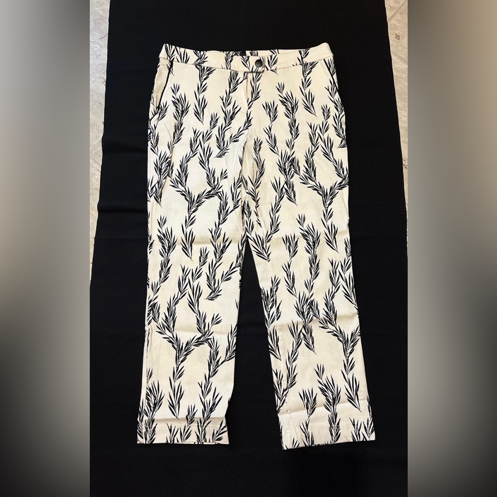 Jules & Leopold White Pants with Black Botanical Print